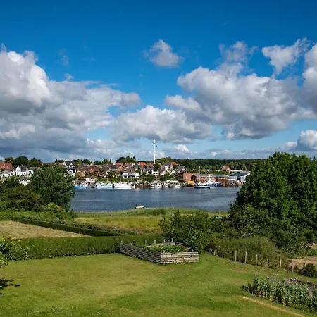 Lieschenhues Mit Schleiblick